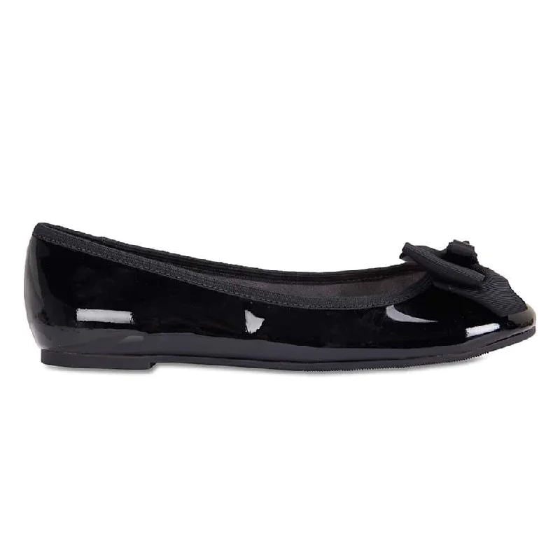 Gem Flat in Black Patent