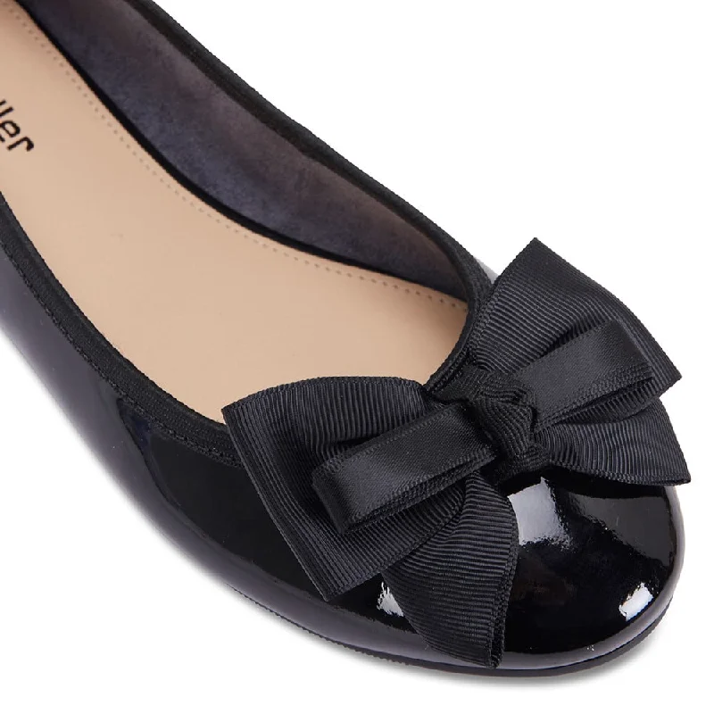 Gem Flat in Black Patent