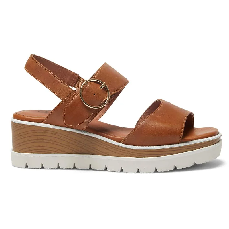 Jamaica Wedge in Tan Leather