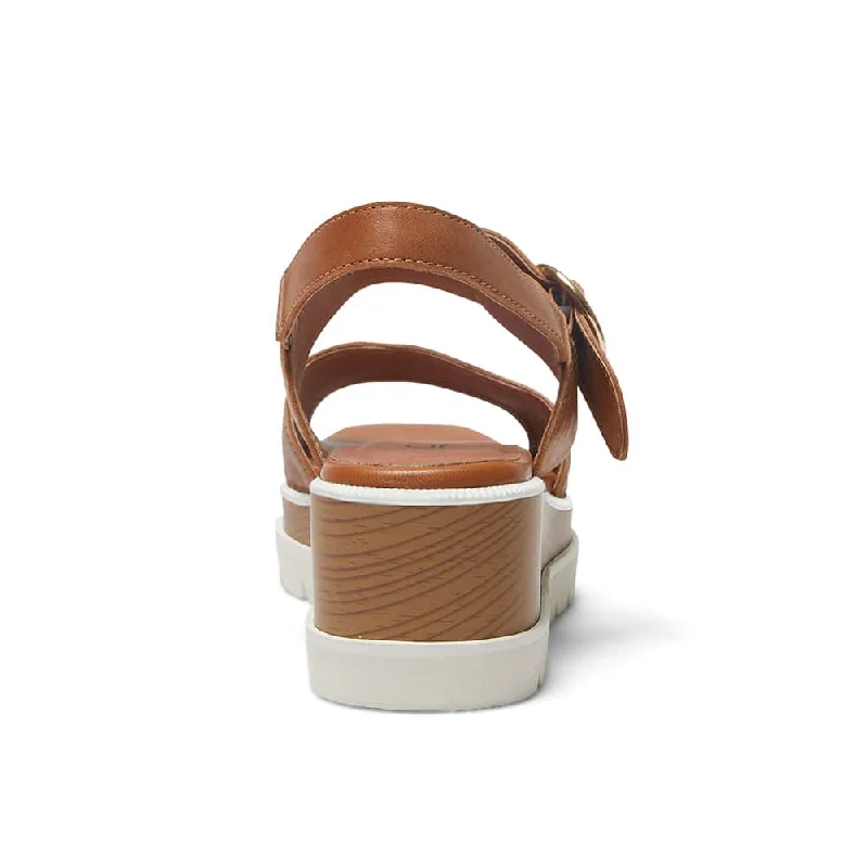 Jamaica Wedge in Tan Leather