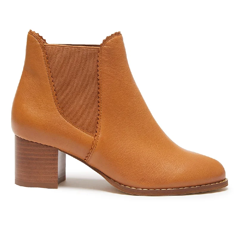 Liam Boot in Tan Leather