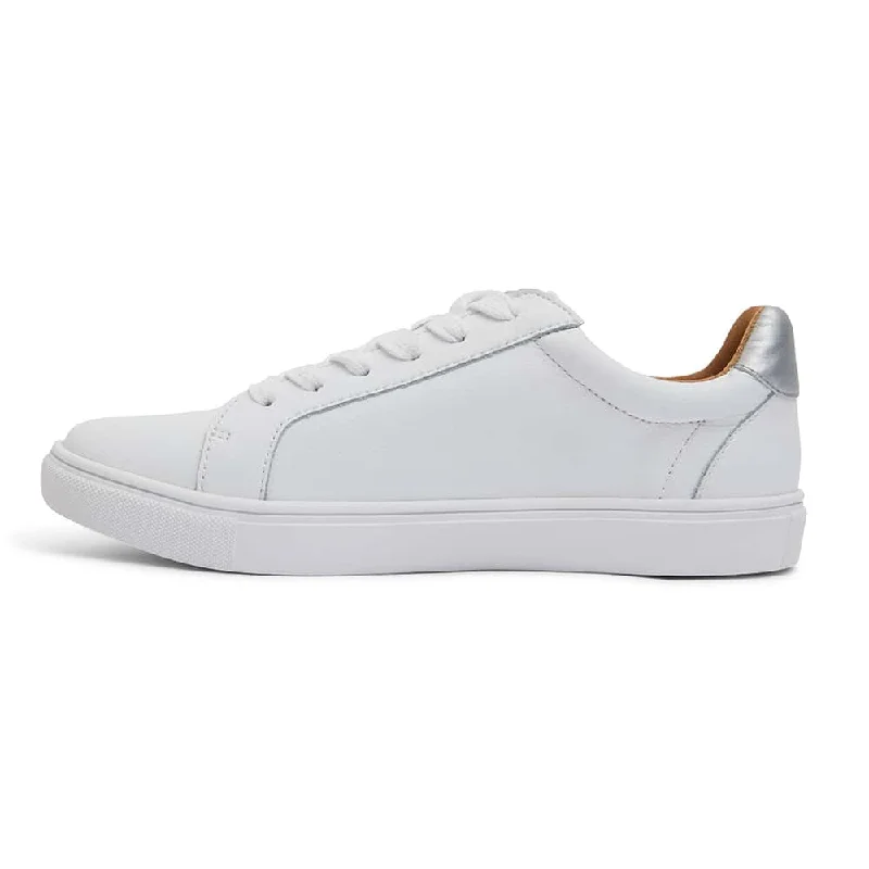 Stark Sneaker in White/silver Leather