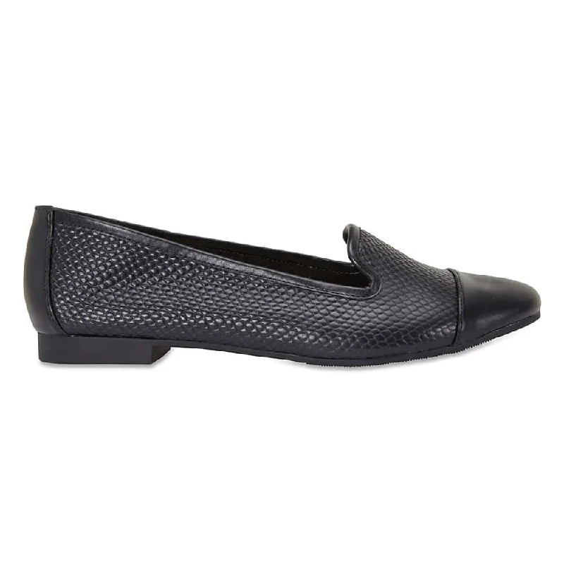 Tamara Loafer in Black Leather