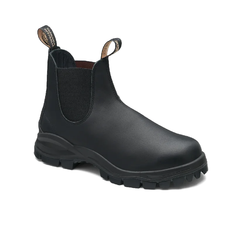 2240 Lug Boot Black