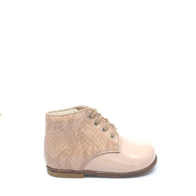 Beberlis Nude Pink Textured Baby Bootie