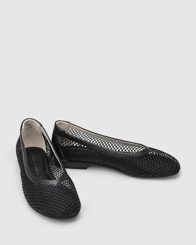 Gather Flat - Black Mesh