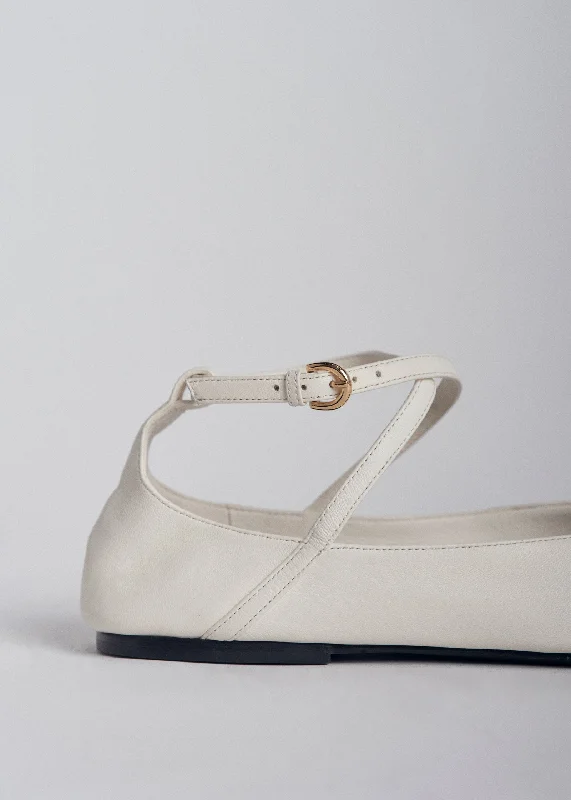 Ankle Strap Ballerina in Chiffon Leather - Ivory