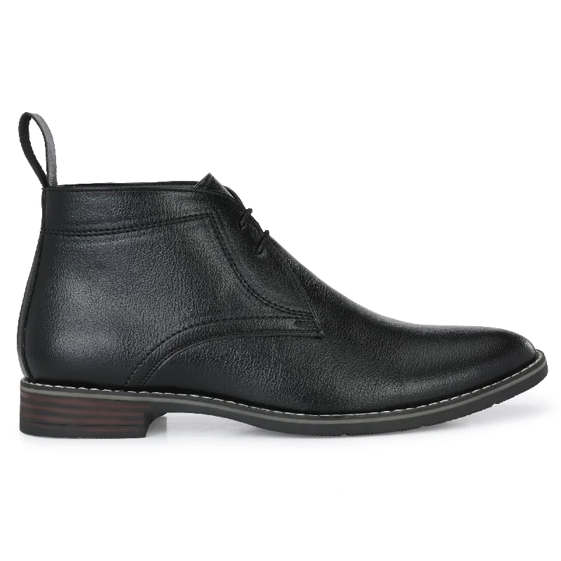 Attitudist Unisex Black Chukka Boot