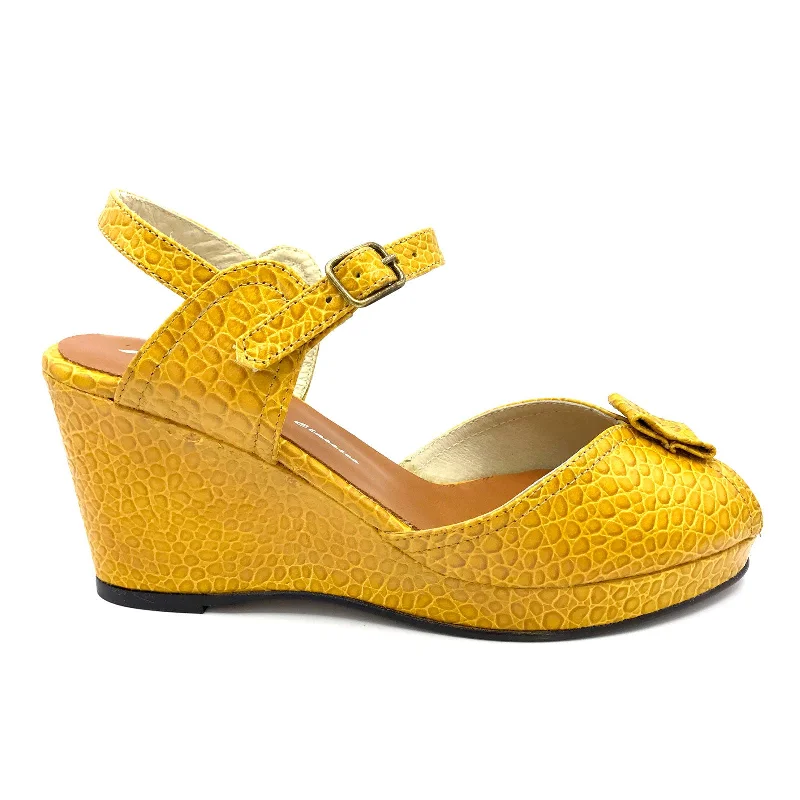 Mustard Faux Croc / 5.5