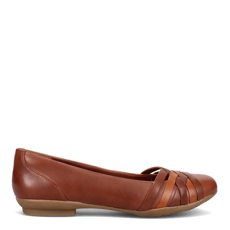 Women's Clarks, Sara Clover Flat