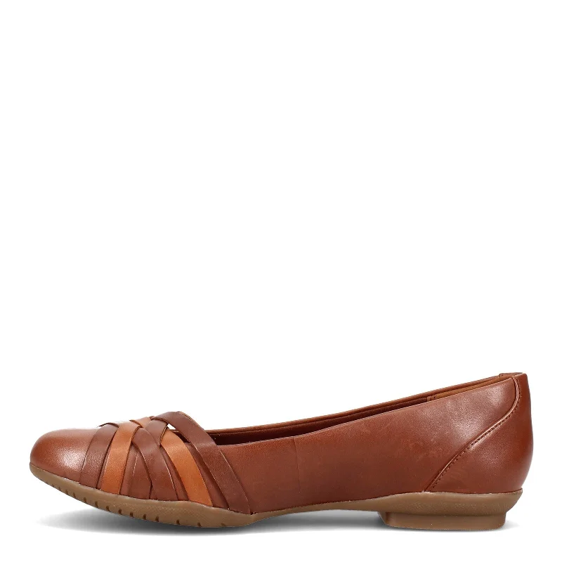 Women's Clarks, Sara Clover Flat