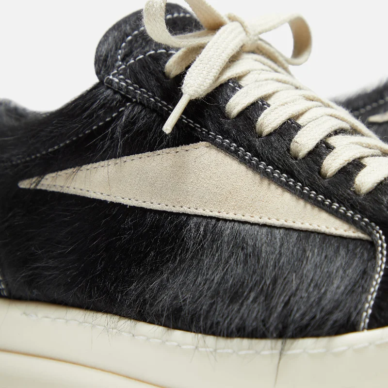 Rick Owens Vintage Sneakers - Black / Milk / Milk Scarpe in Pelliccia